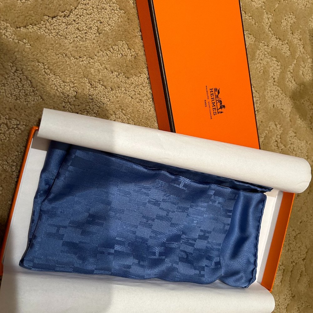 Hermes hankerchief